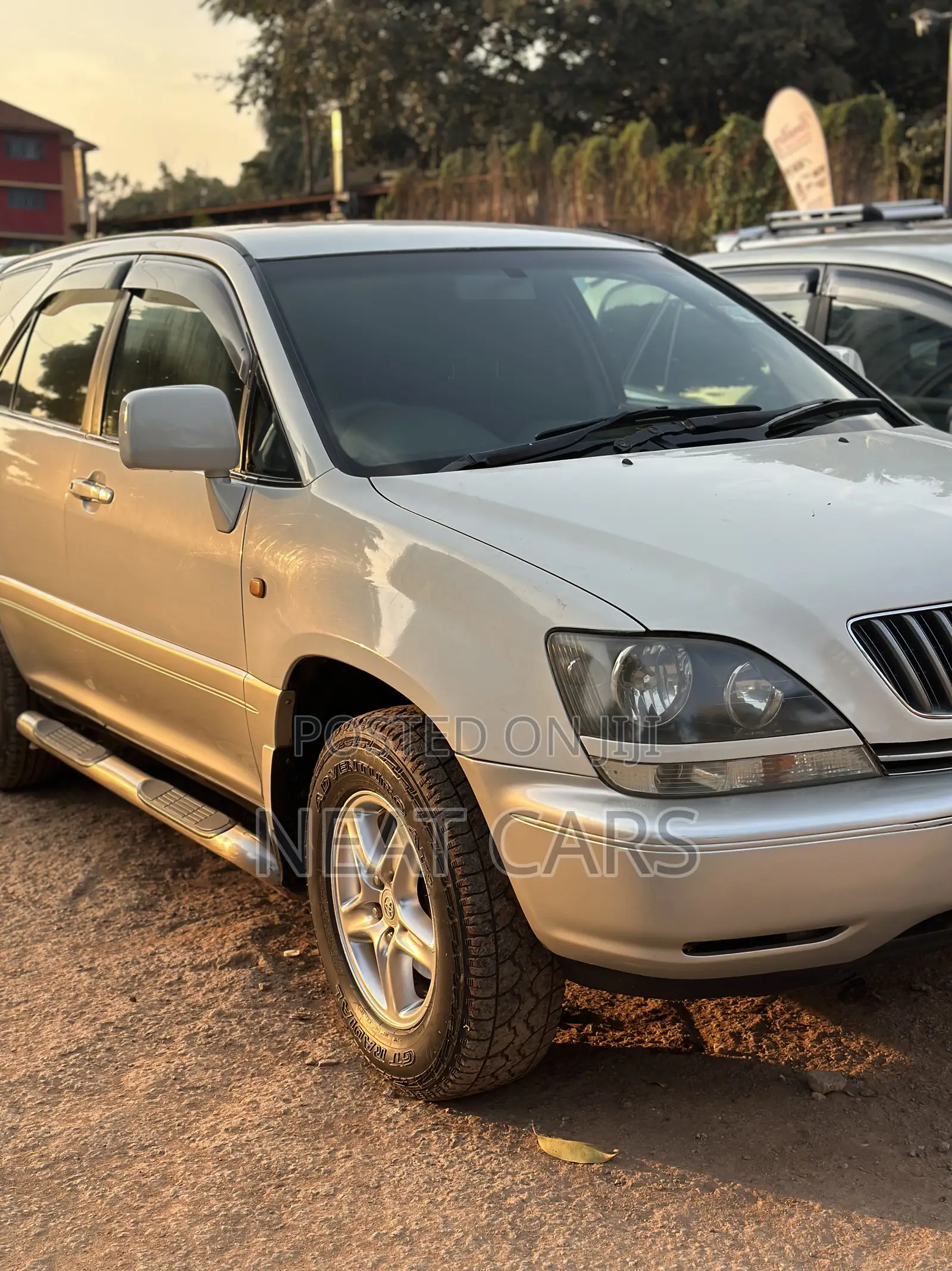 Toyota Harrier 2000 White