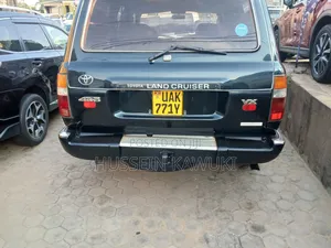 Toyota Land Cruiser 2000 Green