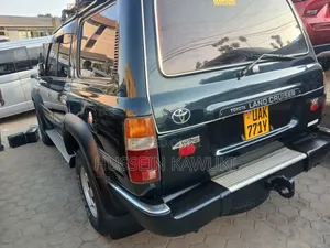 Toyota Land Cruiser 2000 Green