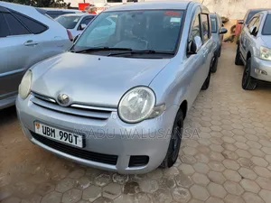 Toyota Sienta 2008 Gray