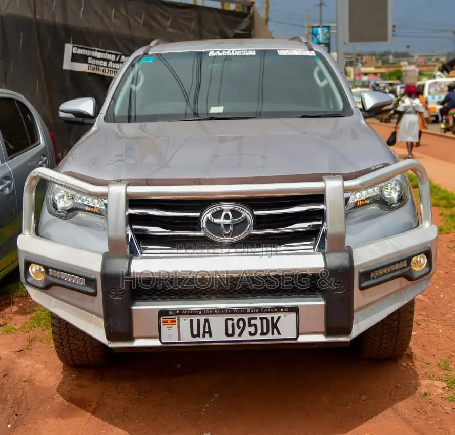 Toyota Fortuner 3.0 D Turbo AWD 2020 Silver