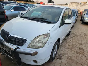 Toyota Corolla Spacio 2004 White
