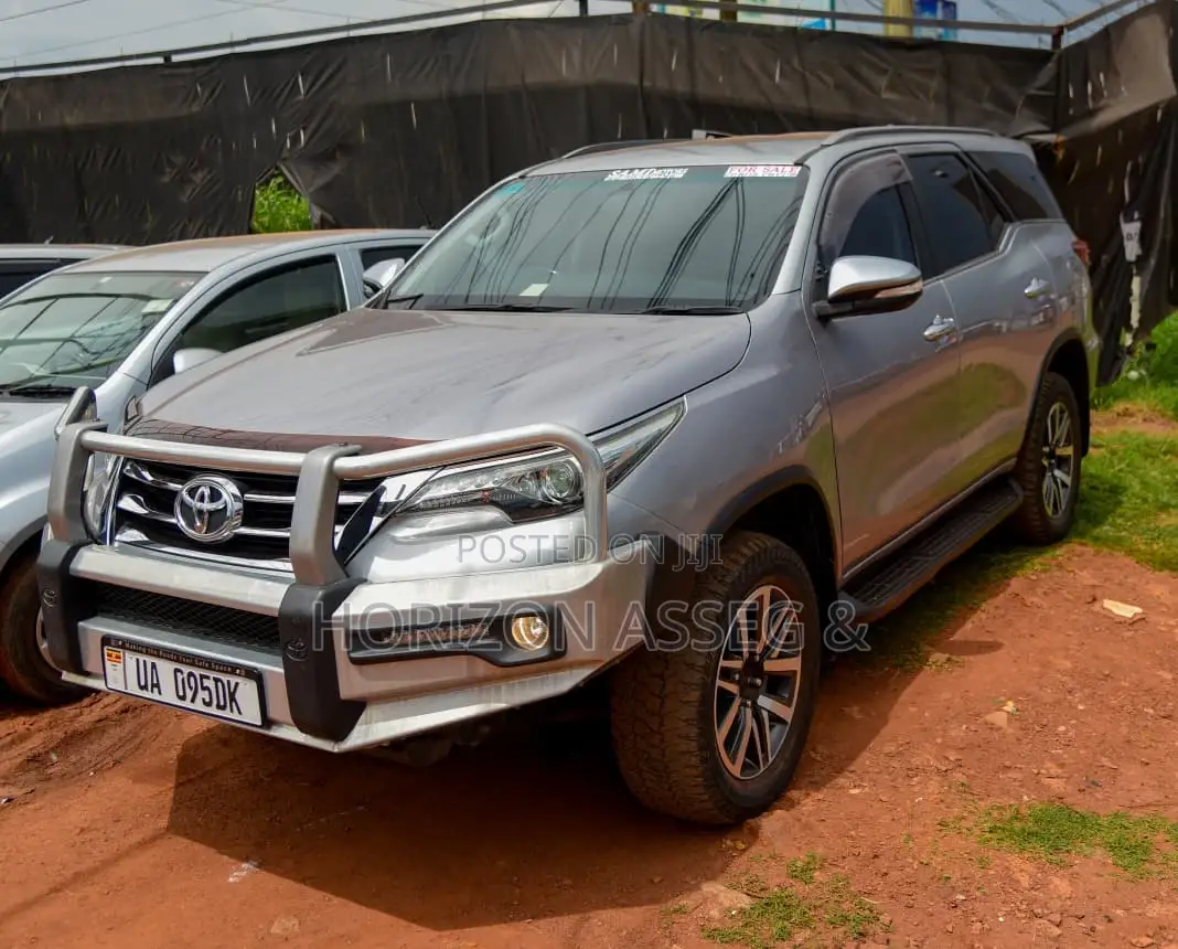 Toyota Fortuner 3.0 D Turbo AWD 2020 Silver