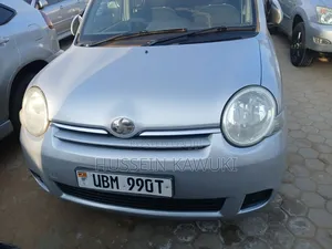 Toyota Sienta 2008 Silver