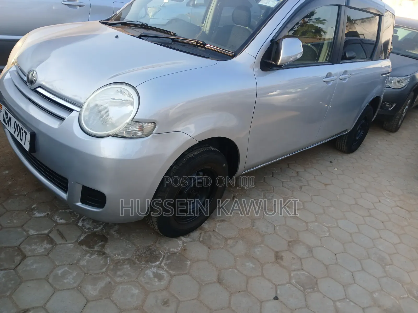 Toyota Sienta 2008 Silver
