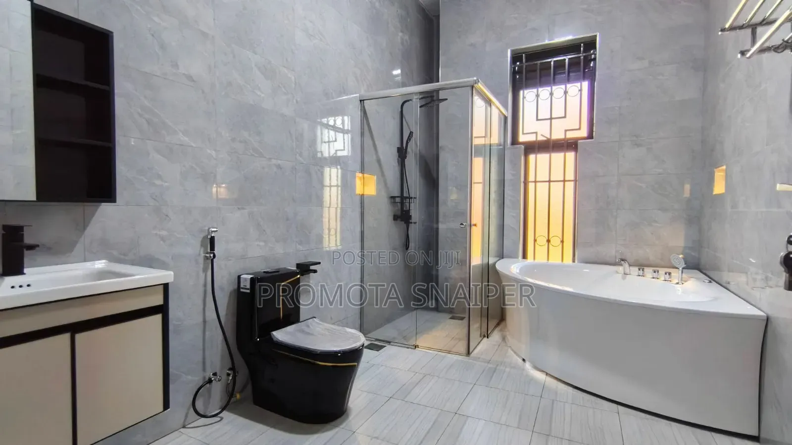 3bdrm Apartment in Central Division for sale
