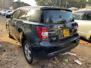 Toyota IST 2010 Black