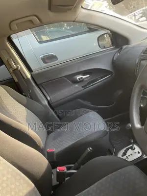 Toyota IST 2010 Black