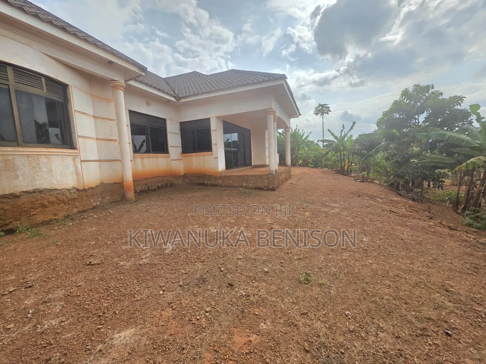 4bdrm House in Nabbingo, Central Division for sale