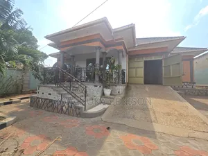 3bdrm House in Nabbingi, Central Division for sale