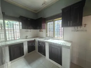 3bdrm House in Nabbingi, Central Division for sale
