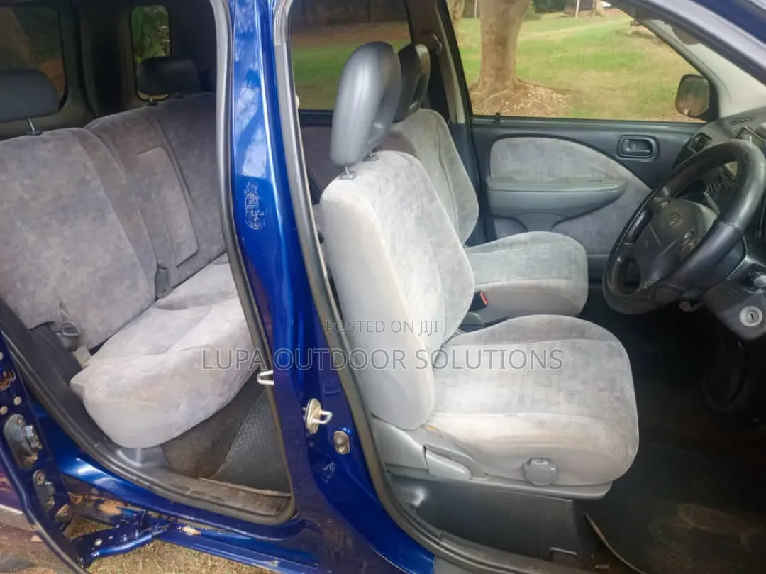 Toyota Raum 1998 Blue