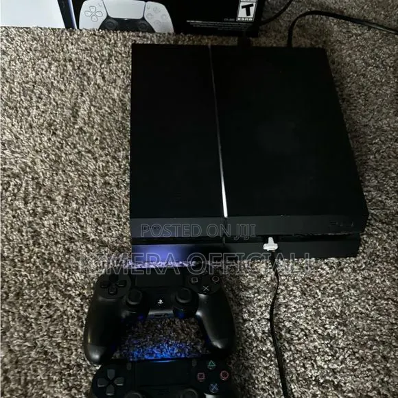 Ps4 Console – Excellent Condition, Ready to Play! 