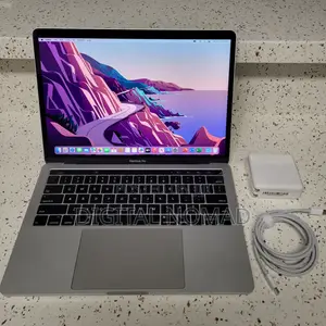 Laptop Apple MacBook Pro 2018 8GB Intel Core i5 SSD 256GB
