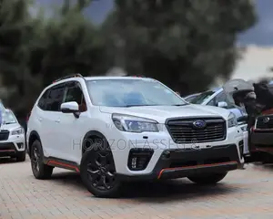 Subaru Forester 2018 White