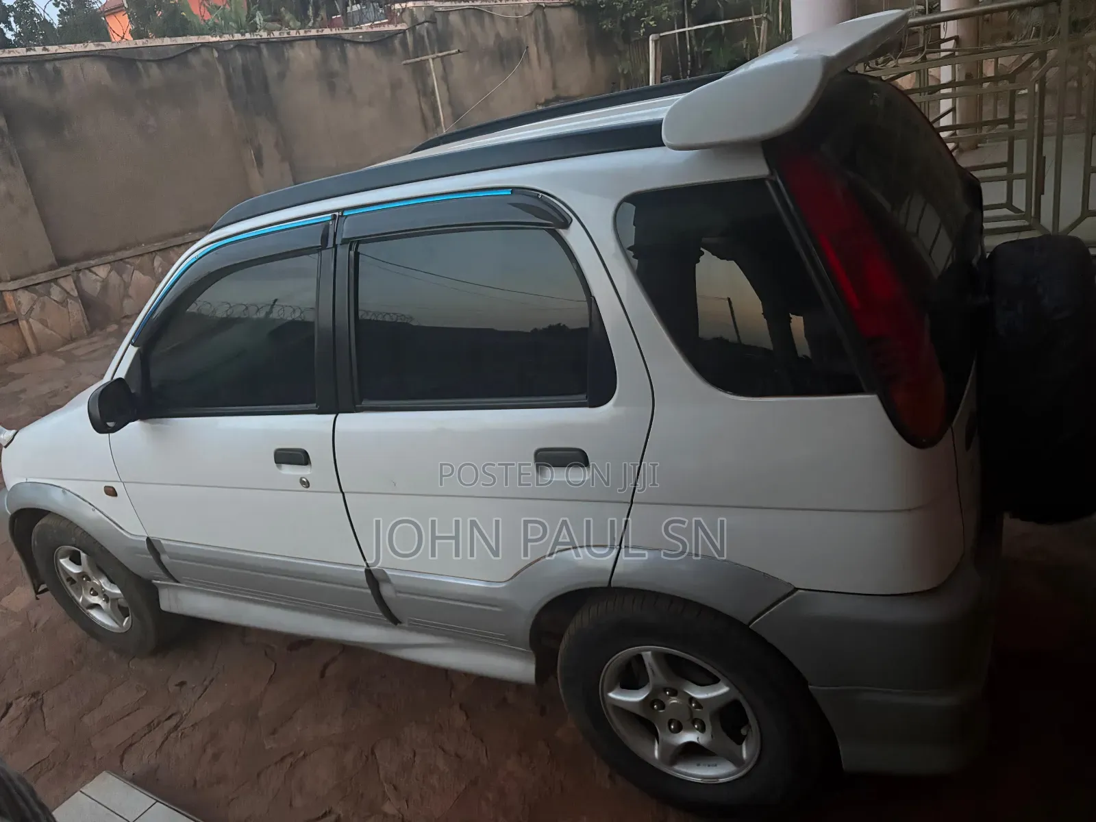 Daihatsu Terios CL 1998 White