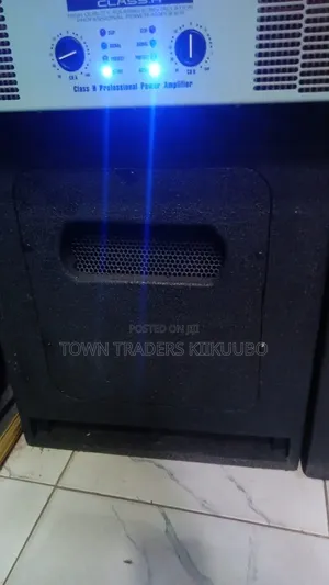Single Base Speaker Martin Audio