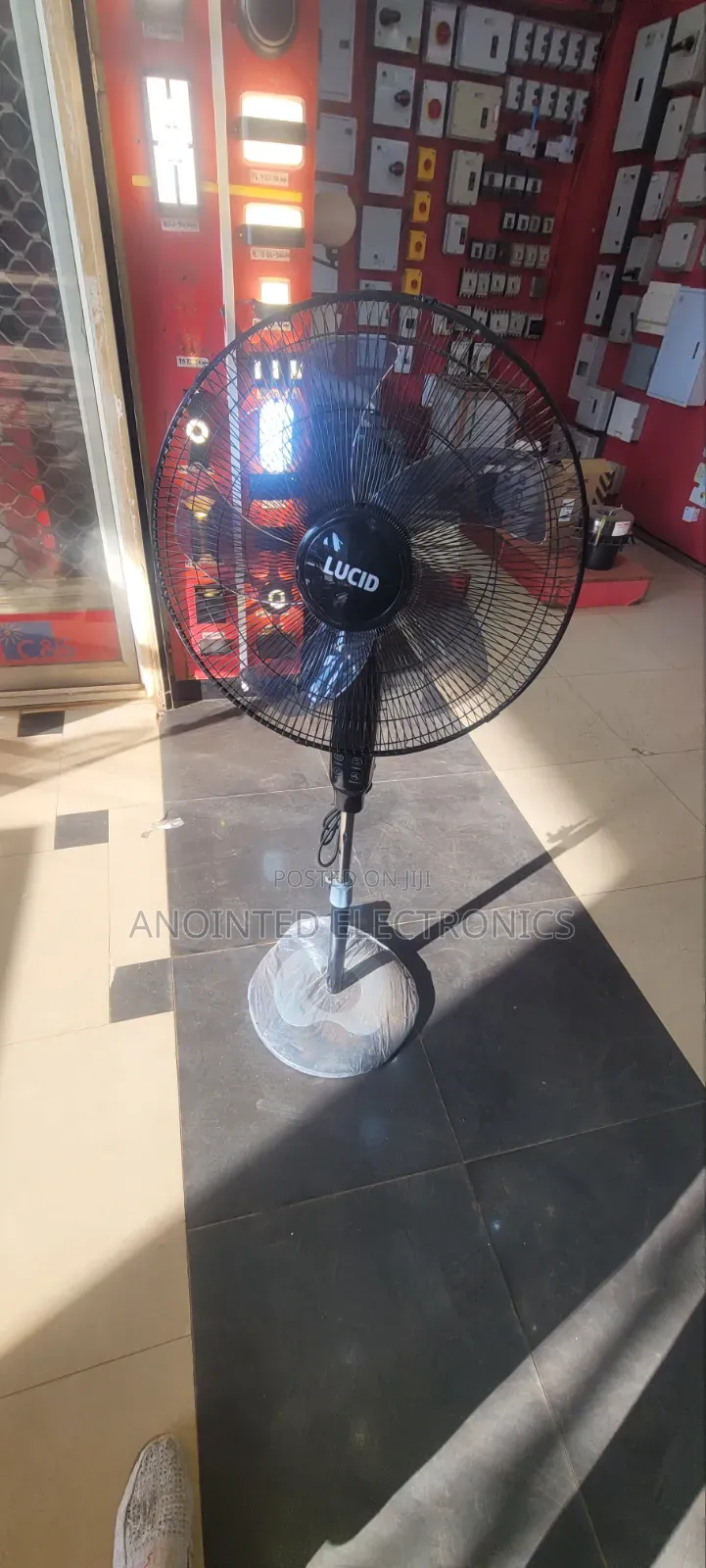 I 8inches Lucid Standing Fan