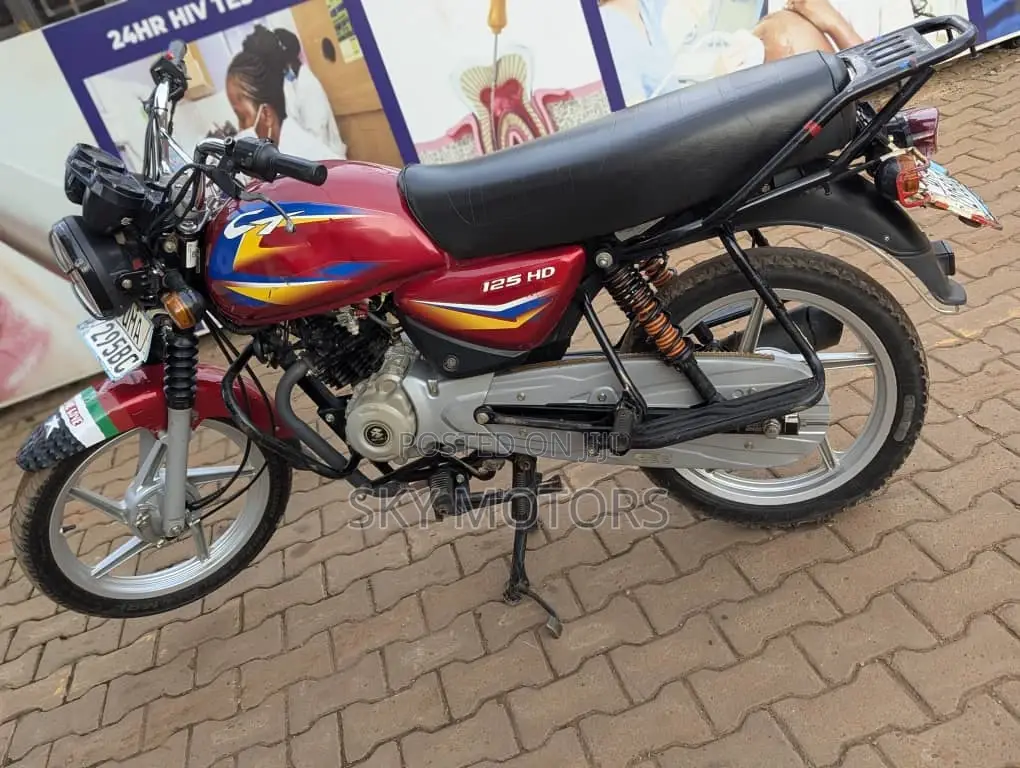 Bajaj Boxer 2024 Red