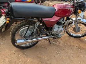 Bajaj Boxer 2022 Red