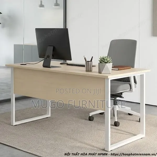 Four Compatiments Workstation