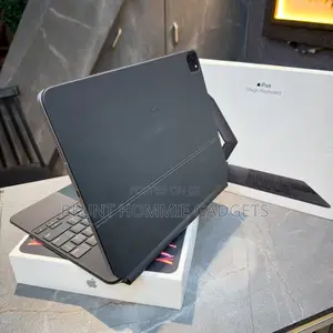 Apple iPad Pro 12.9 (2022) 128 GB Silver