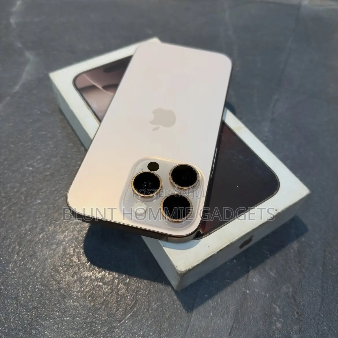 New Apple iPhone 16 Pro 256 GB Gold