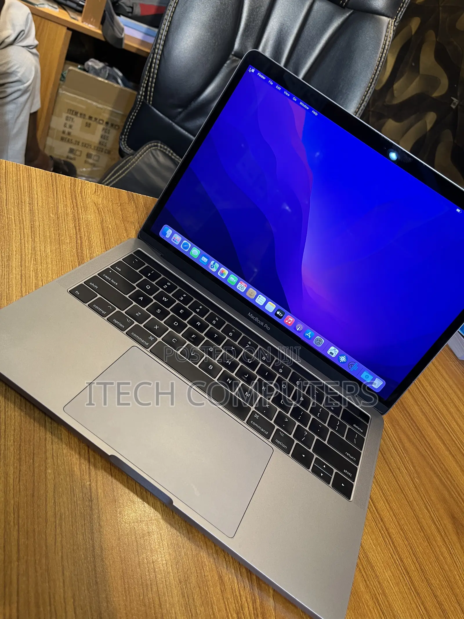 Laptop Apple MacBook Pro 8GB Intel Core i5 SSD 256GB