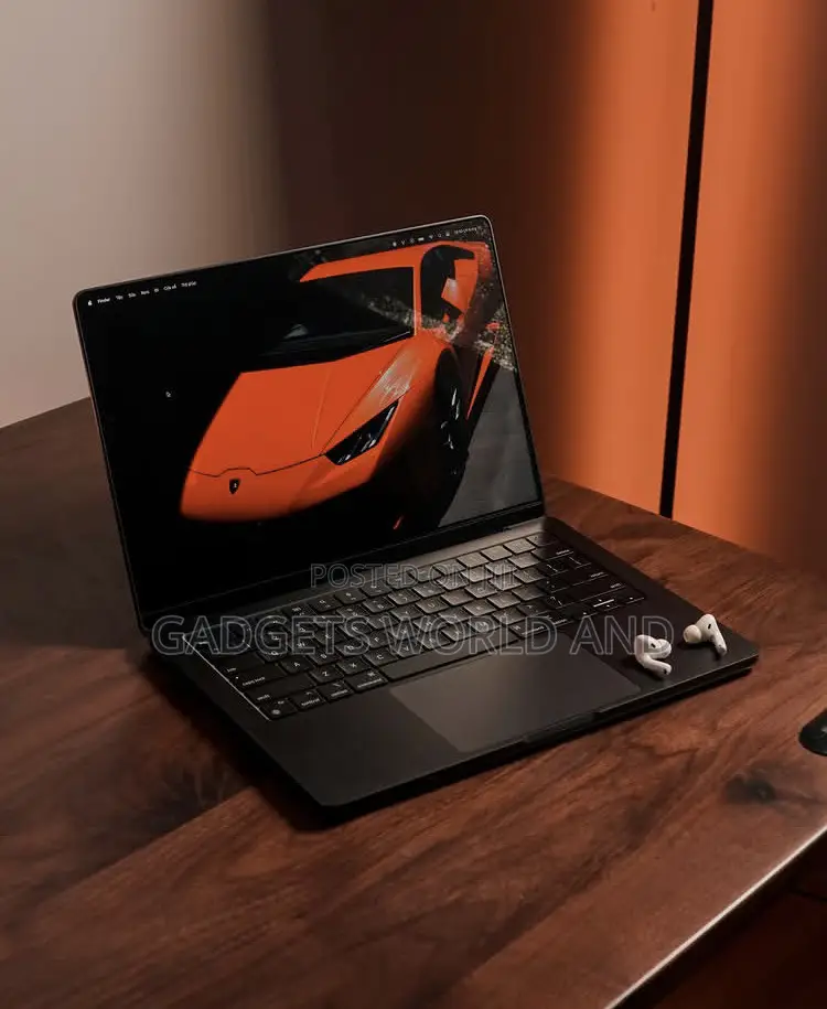 Laptop Apple MacBook Pro 32GB Apple M3 Pro SSD 1T