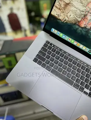 Laptop Apple MacBook Pro 32GB Intel Core i9 SSD 1T