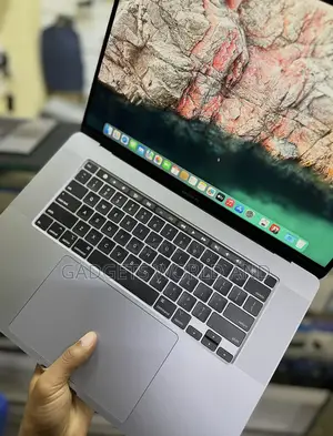 Laptop Apple MacBook Pro 32GB Intel Core i9 SSD 1T