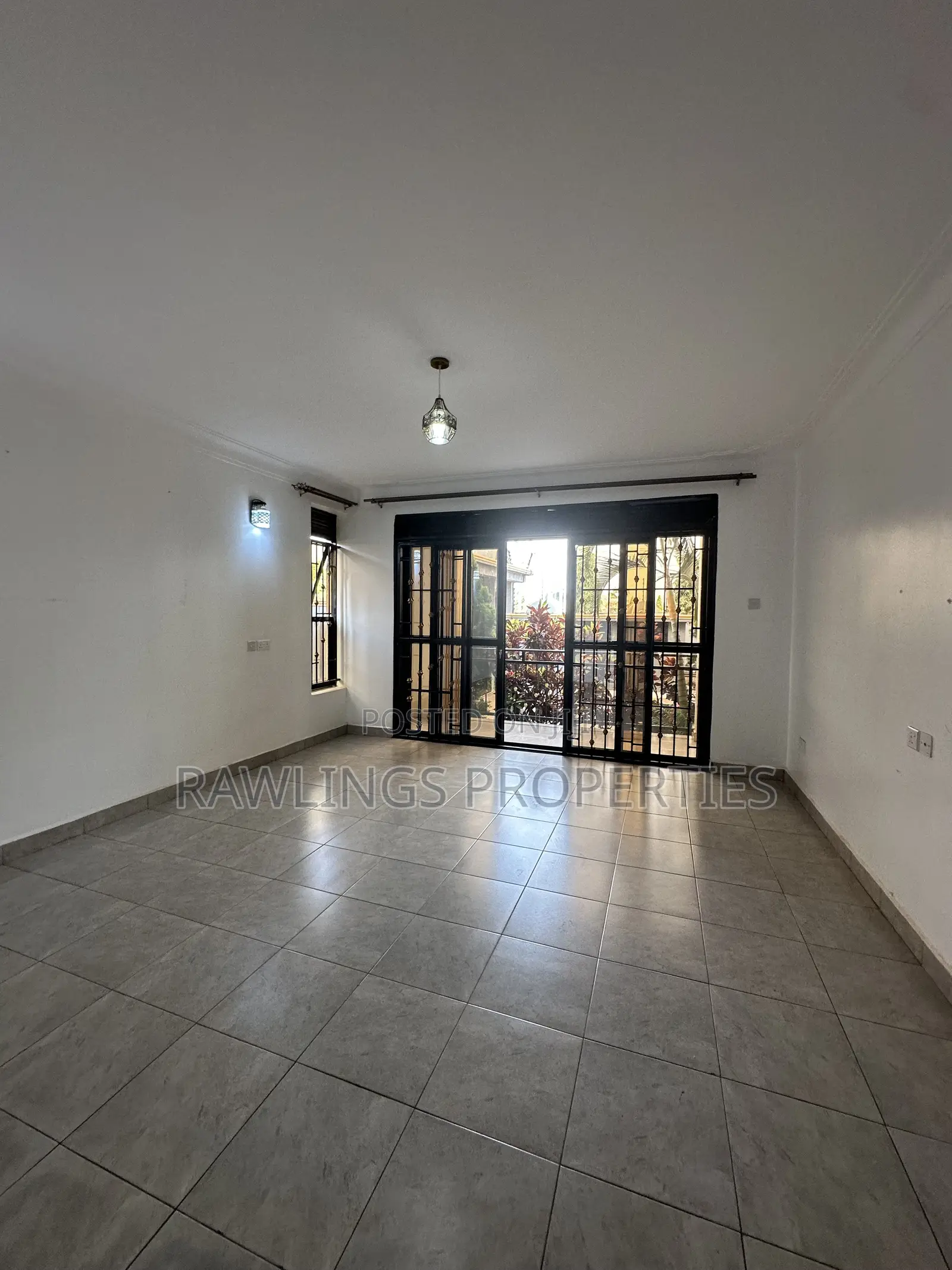 3bdrm Apartment in Munyonyo, Makindye for rent
