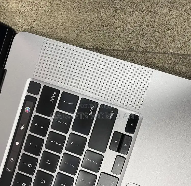 Laptop Apple MacBook Pro 32GB Intel Core i9 SSD 1T