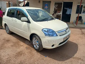 Toyota Raum 2003 Ivory