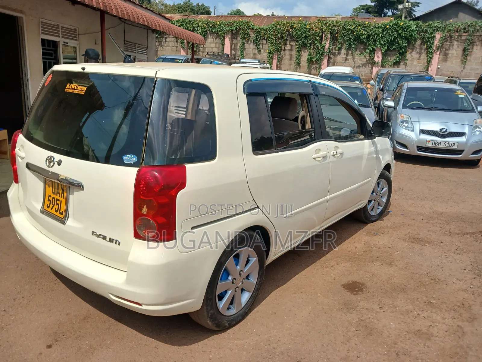 Toyota Raum 2003 Ivory