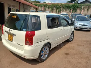 Toyota Raum 2003 Ivory