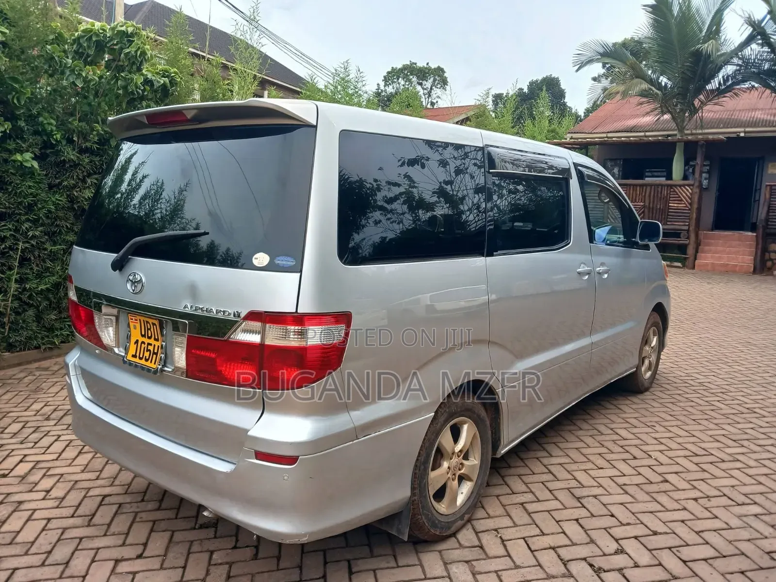 Toyota Alphard 2005 Silver