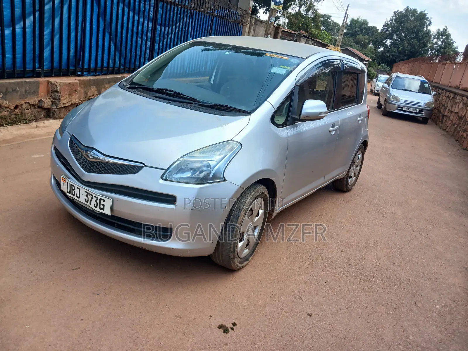 Toyota Ractis 2009 Silver