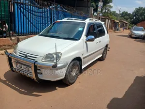 Toyota Raum 1998 White
