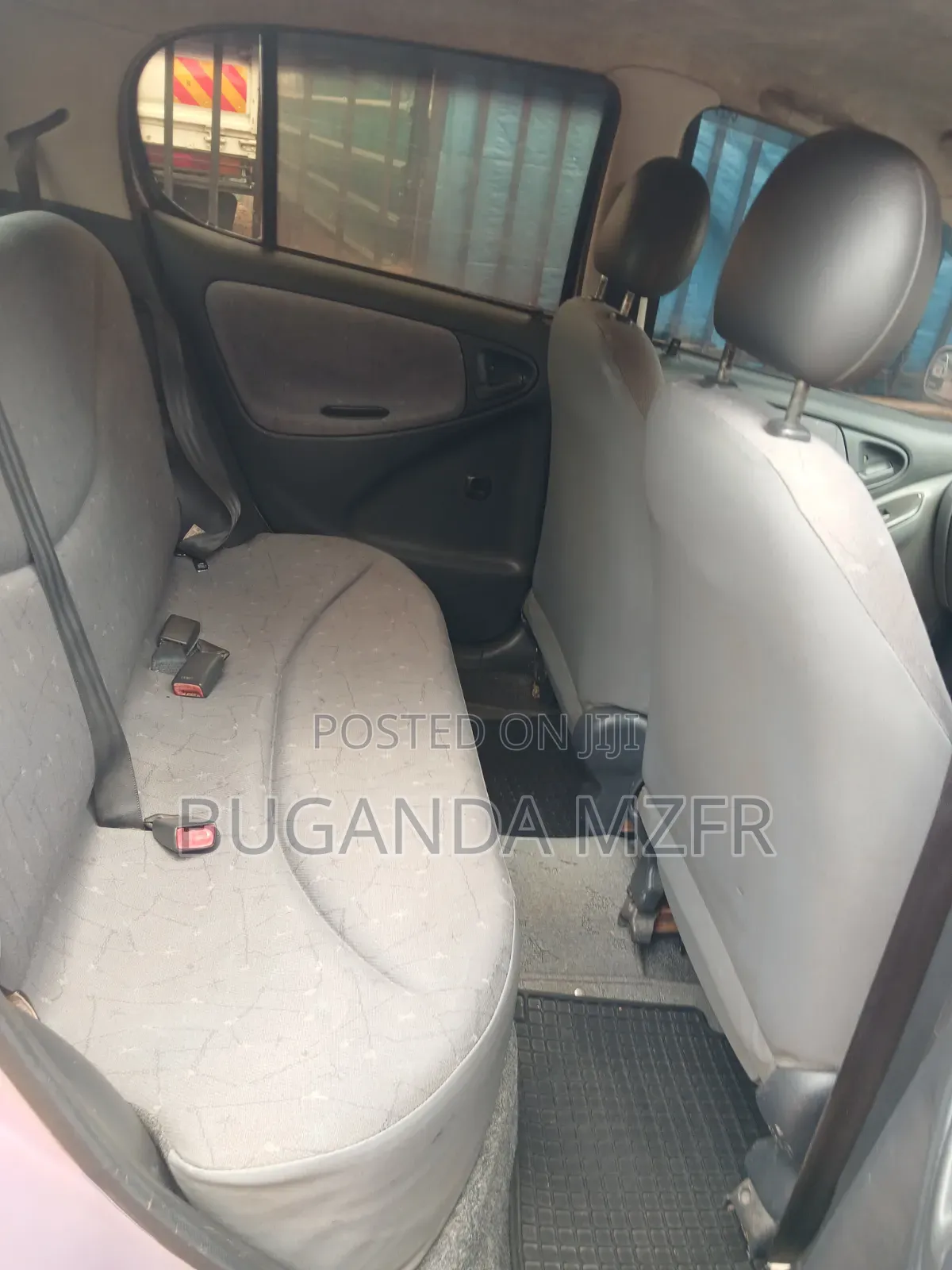 Toyota Vitz 2002