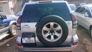 Toyota Land Cruiser Prado 2005 Silver