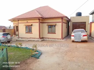3bdrm House in Buloba, Central Division for sale