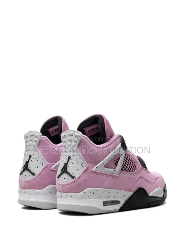 Jordan 4 Retro