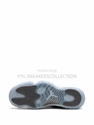 Air Jordan 11 Retro Cool Grey