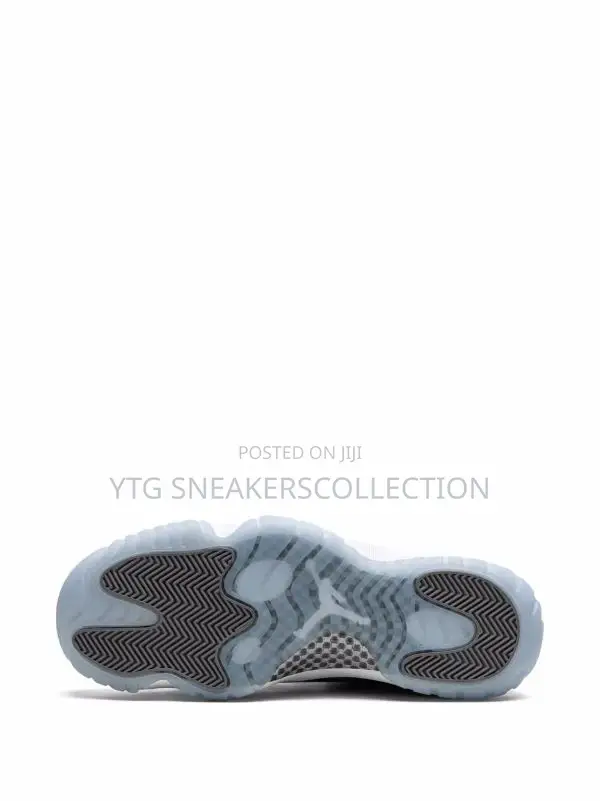 Air Jordan 11 Retro Cool Grey