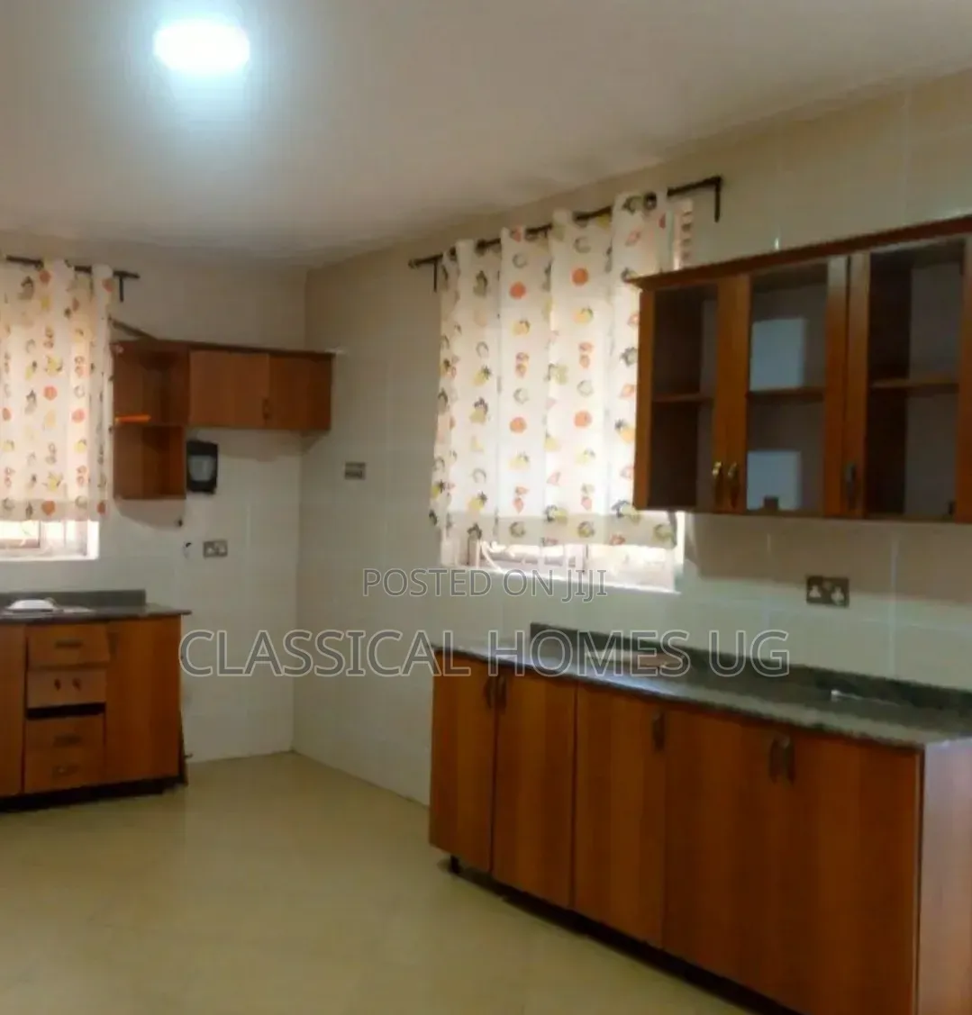 5bdrm Duplex in Munyonyo, Central Division for rent