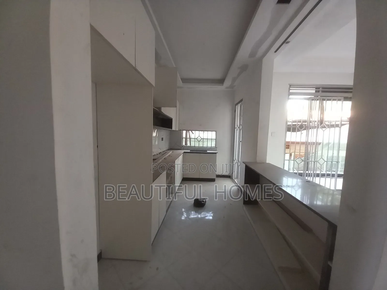 Furnished 2bdrm Apartment in Bukoto Rich, Central Division for sale