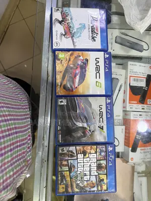 Uk  Used Ps4 Standard in Very Good Condition