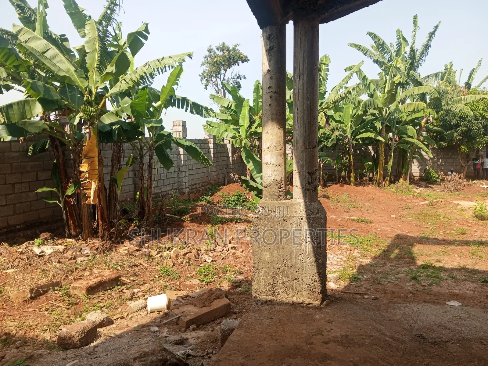 6bdrm House in Kawuku, Central Division for sale
