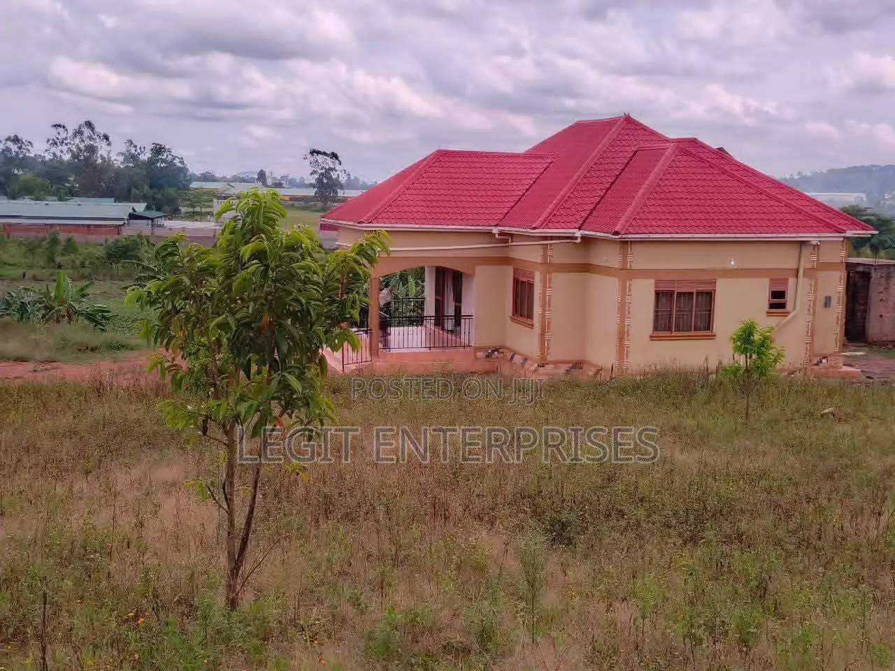 Furnished 3bdrm Farm House in Bombo Estate for sale